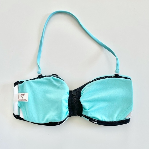 Arizona Jean Co. Convertible Halter Bikini Top - Picture 9 of 12